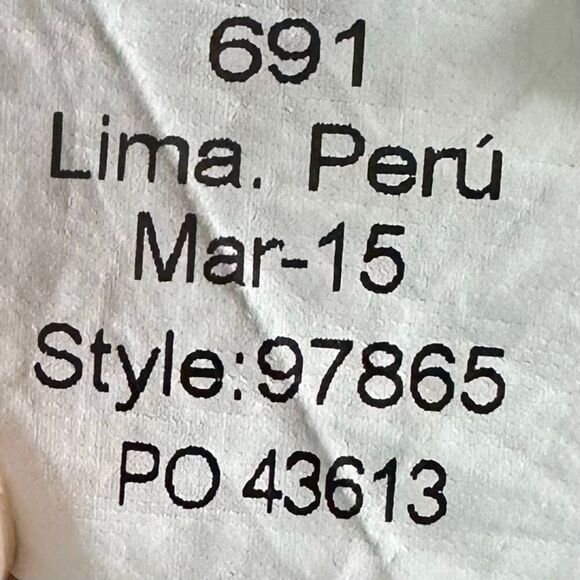 Lilly Pulitzer Callahan Shorts | Henley Tank - Picture 6 of 11